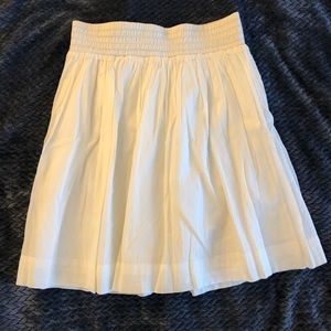 White banana republic skirt